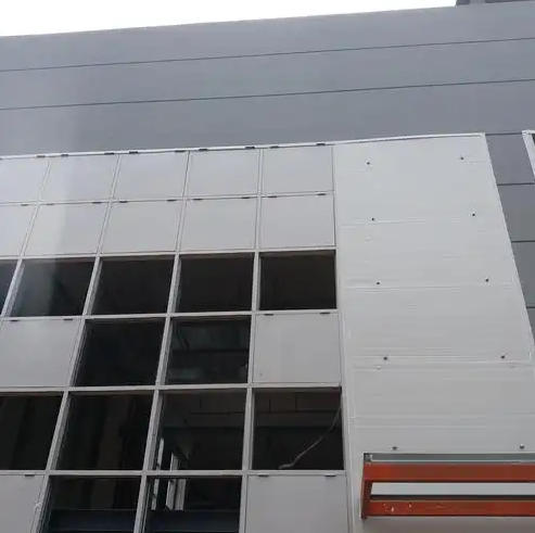 泄爆墙
